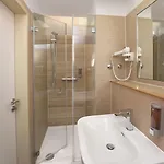 Port Hotel 3*