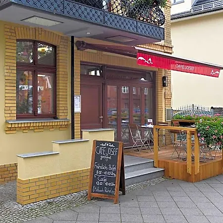 Port Hotel