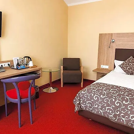 Port Hotel